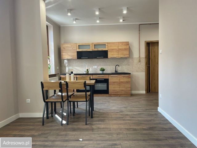 Mieszkanie 2-pokojowe Zabrze, ul. 3 Maja. Zdjęcie 1