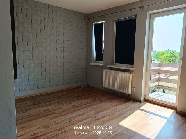 Mieszkanie 1-pokojowe Stare Kozłowice. Zdjęcie 1