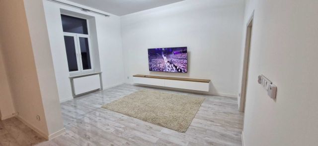 Mieszkanie 4-pokojowe Jarosław, ul. Józefa Ignacego Kraszewskiego. Zdjęcie 1