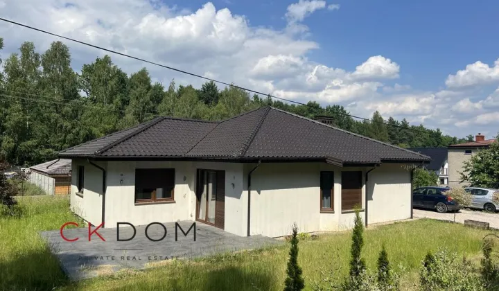dom wolnostojący, 4 pokoje Kielce Zalesie
