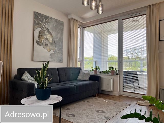 Mieszkanie 3-pokojowe Nowy Dwór Mazowiecki, ul. Jarzębinowa. Zdjęcie 1