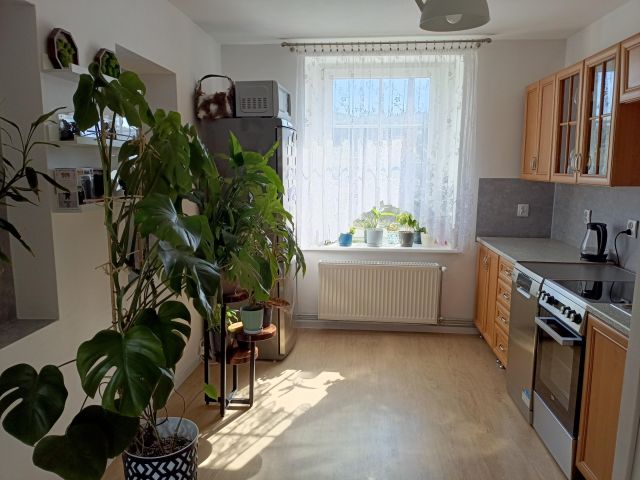 Mieszkanie 2-pokojowe Marciszów, ul. Główna. Zdjęcie 1