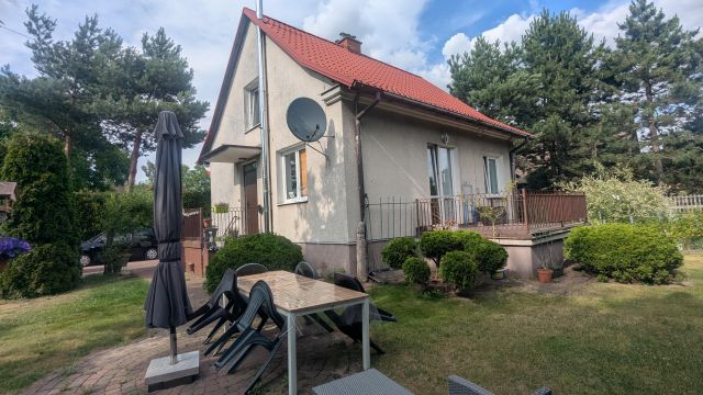 dom wolnostojący, 4 pokoje Chrzanów Duży. Zdjęcie 1