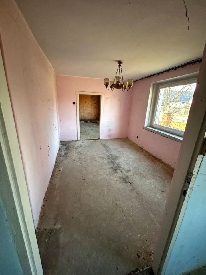 dom wolnostojący, 2 pokoje Ładza. Zdjęcie 18