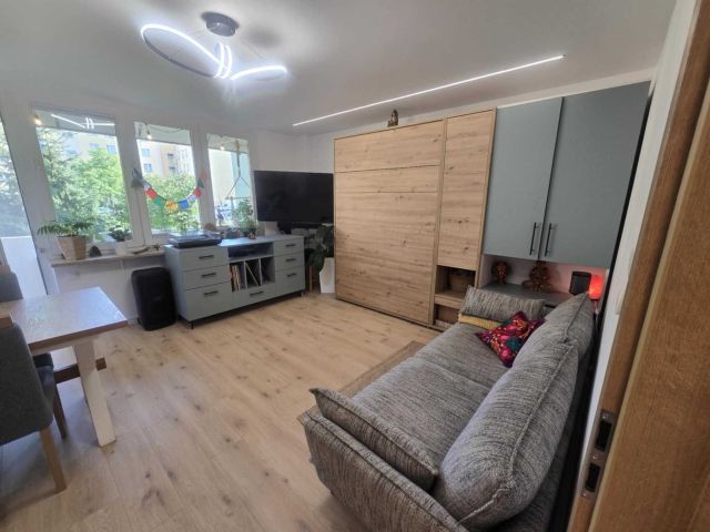 Mieszkanie 3-pokojowe Kielce Barwinek, ul. Barwinek. Zdjęcie 1