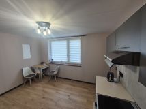 Mieszkanie 3-pokojowe Krosno, ul. Stefana Żeromskiego. Zdjęcie 2