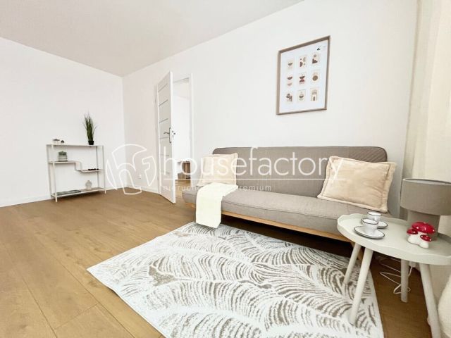 Mieszkanie 2-pokojowe Łódź Dąbrowa, ul. Juliusza Kossaka. Zdjęcie 1