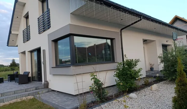 dom wolnostojący, 5 pokoi Ustanów, ul. Głogowa