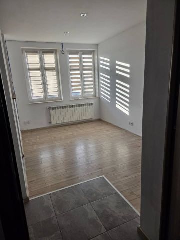 Mieszkanie 3-pokojowe Turek, ul. Stefana Żeromskiego. Zdjęcie 1