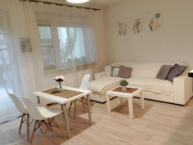 Mieszkanie 3-pokojowe Warszawa Białołęka, ul. Christa Botewa. Zdjęcie 1