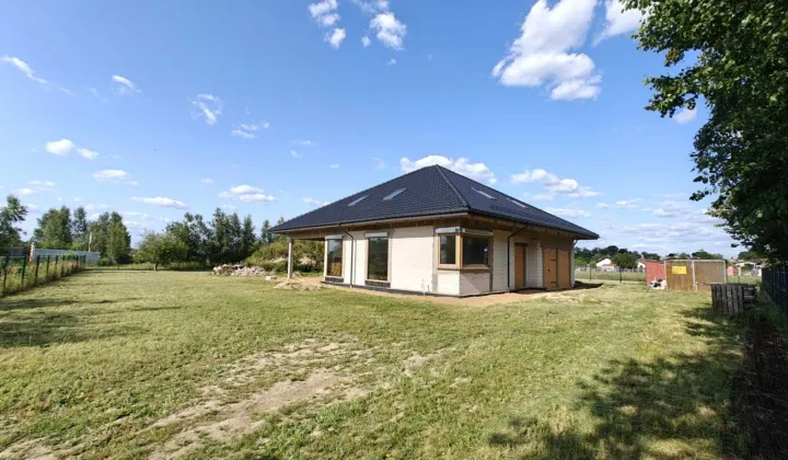 dom wolnostojący Nowosiedlice, ul. Bursztynowa