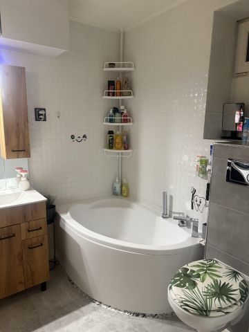 dom wolnostojący, 4 pokoje Zalesie. Zdjęcie 6