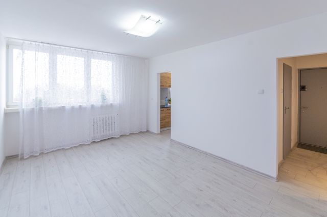 Mieszkanie 2-pokojowe Łódź Dąbrowa, ul. Lucjana Rydla. Zdjęcie 1