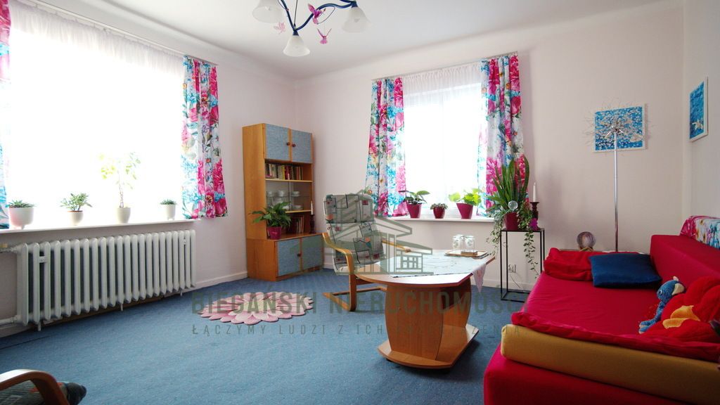 dom wolnostojący, 5 pokoi Łęczna, ul. Rynek III. Zdjęcie 5