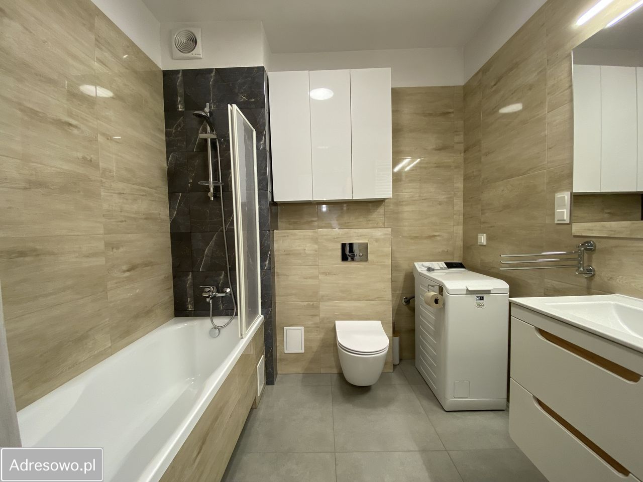 Mieszkanie 3-pokojowe Wrocław Lipa Piotrowska, ul. Waniliowa. Zdjęcie 3