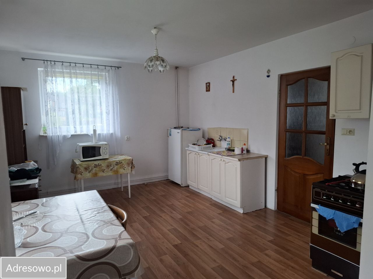 dom wolnostojący, 4 pokoje Ochudno. Zdjęcie 13