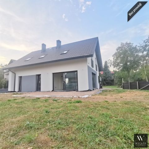 dom wolnostojący, 6 pokoi Radwanowice, ul. Szkolna. Zdjęcie 1