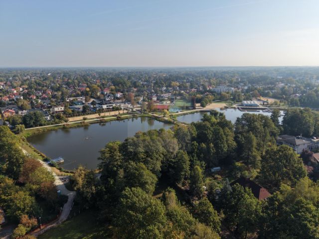 dom wolnostojący, 8 pokoi Grodzisk Mazowiecki. Zdjęcie 17