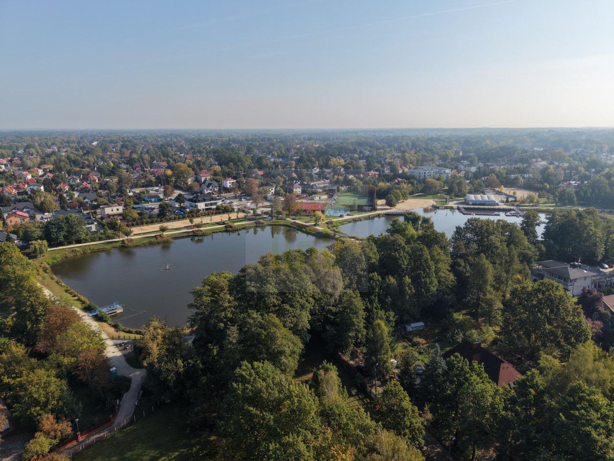dom wolnostojący, 8 pokoi Grodzisk Mazowiecki. Zdjęcie 17
