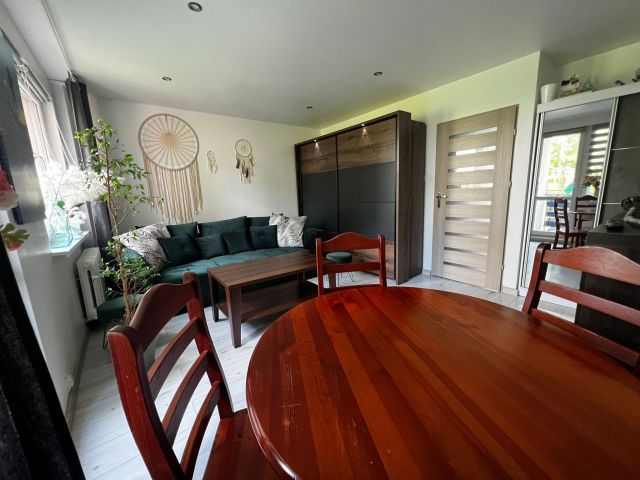 Mieszkanie 3-pokojowe Tarnowskie Góry Stare Tarnowice, ul. Bałkańska. Zdjęcie 1