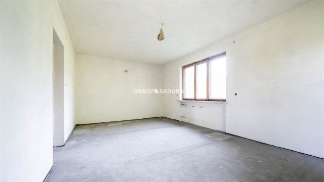 dom wolnostojący, 8 pokoi Libertów, ul. św. Floriana. Zdjęcie 3