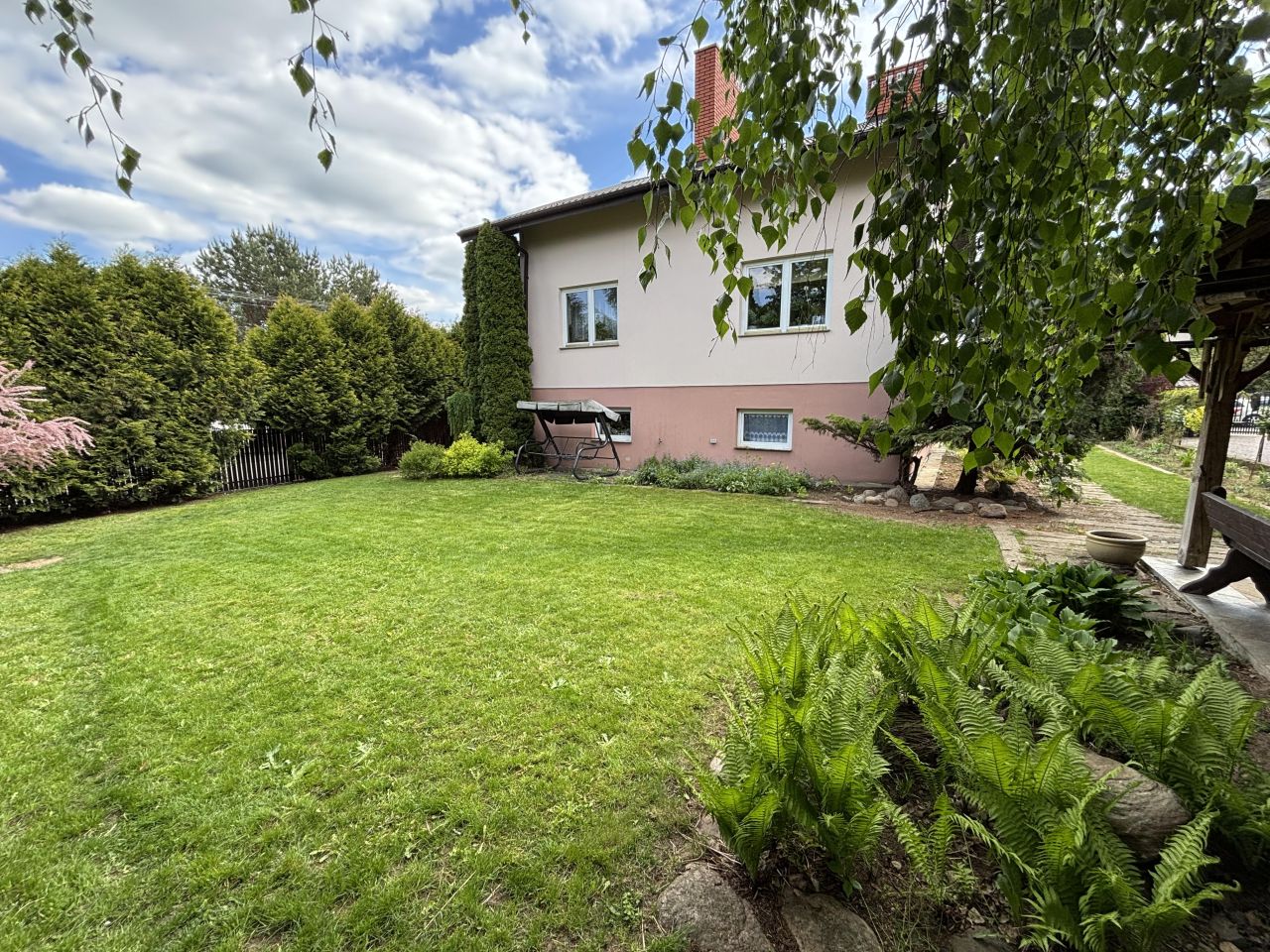 dom wolnostojący, 6 pokoi Mszczonów, ul. Grunwaldu