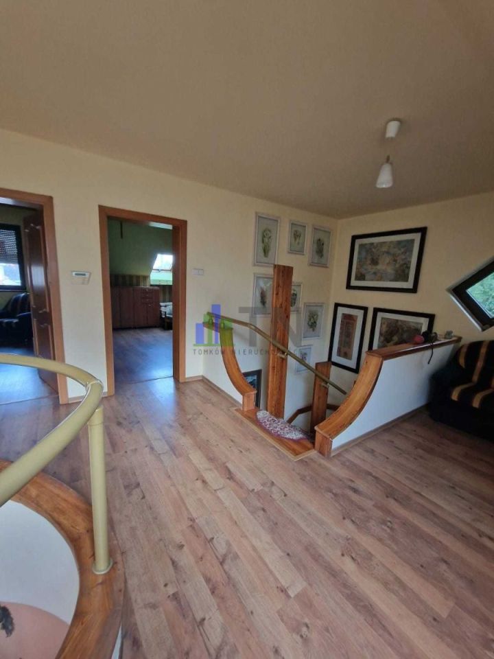 dom wolnostojący, 7 pokoi Kiełczów. Zdjęcie 9