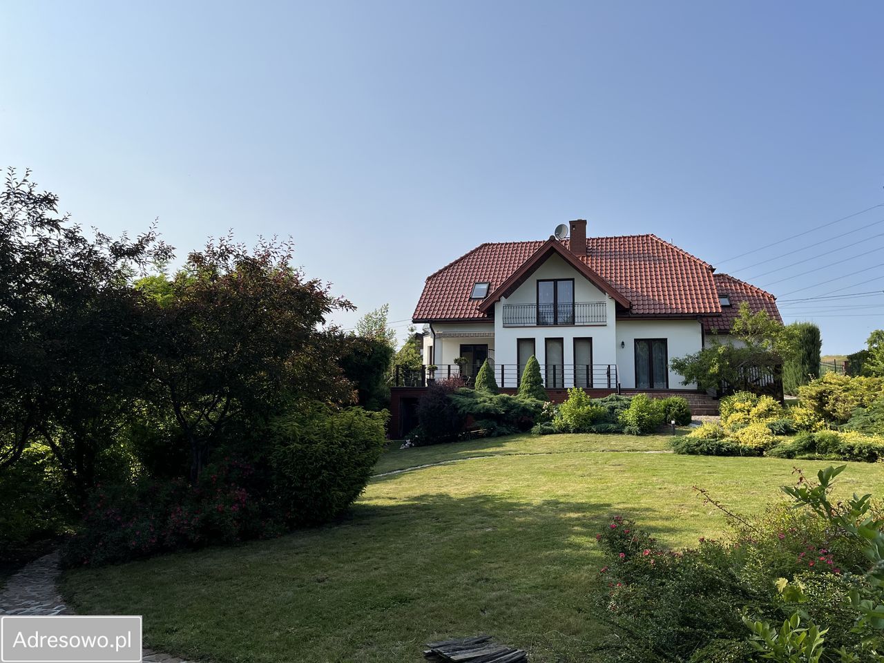 dom wolnostojący, 6 pokoi Rzeszotary, ul. Dworska