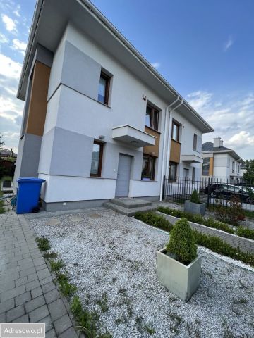 bliźniak, 3 pokoje Łomianki Dolne, ul. Kościelna Droga. Zdjęcie 1