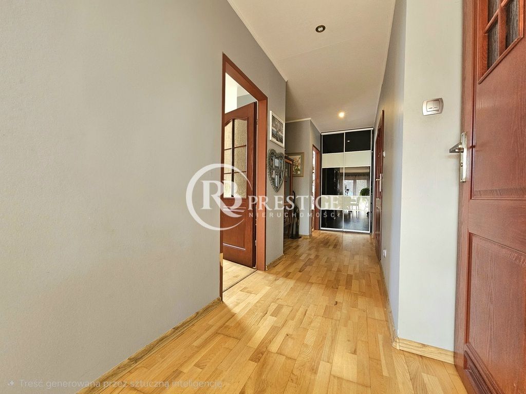 dom wolnostojący, 5 pokoi Lesięcin. Zdjęcie 9