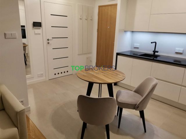 Mieszkanie 2-pokojowe Warszawa Śródmieście, al. Aleja "Solidarności". Zdjęcie 3