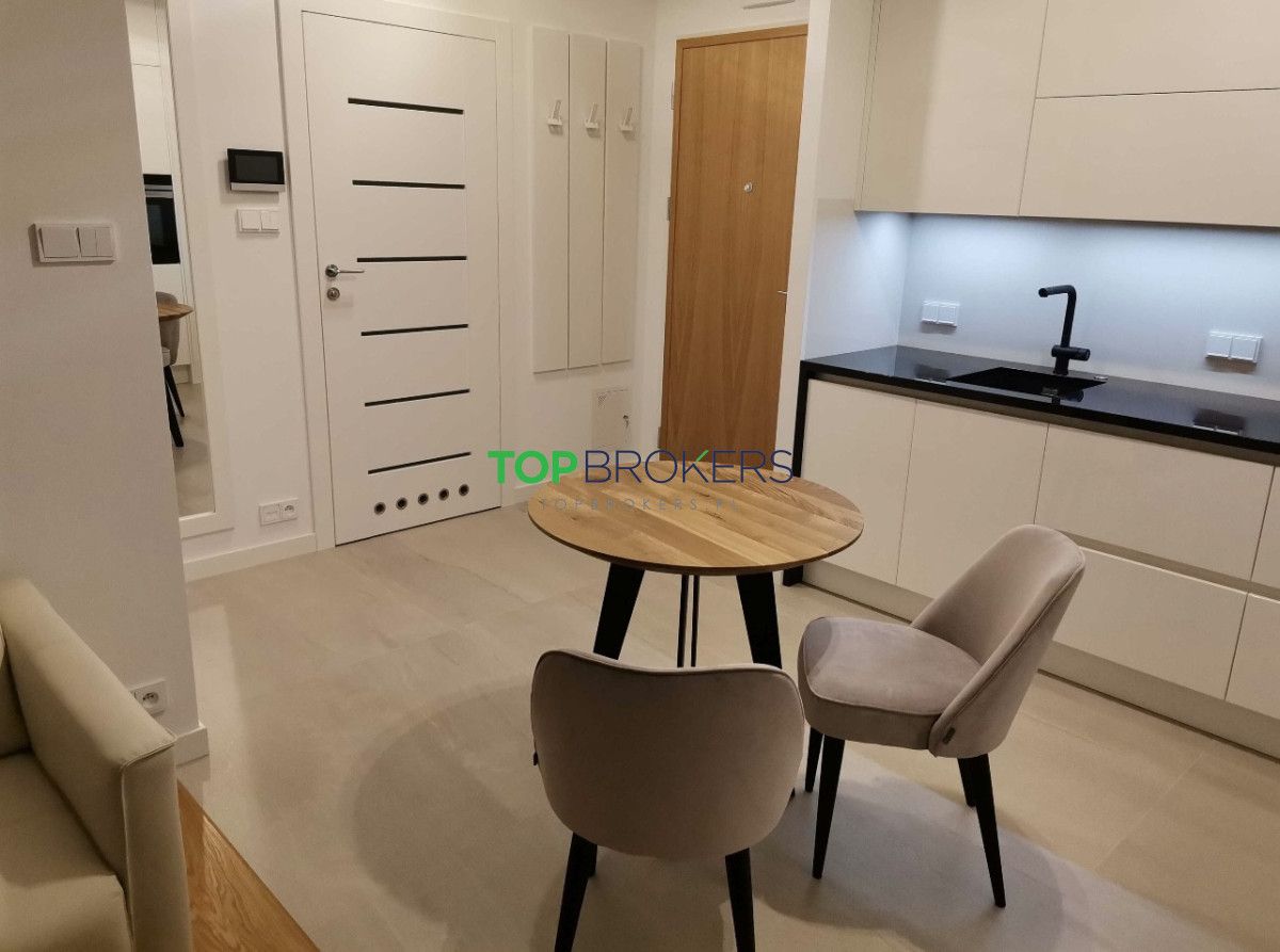 Mieszkanie 2-pokojowe Warszawa Śródmieście, al. Aleja "Solidarności". Zdjęcie 3