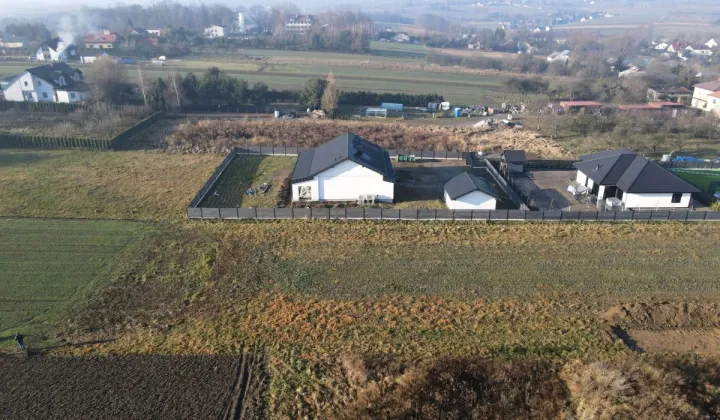 dom wolnostojący, 4 pokoje Cianowice Stara Wieś, ul. Stawowa