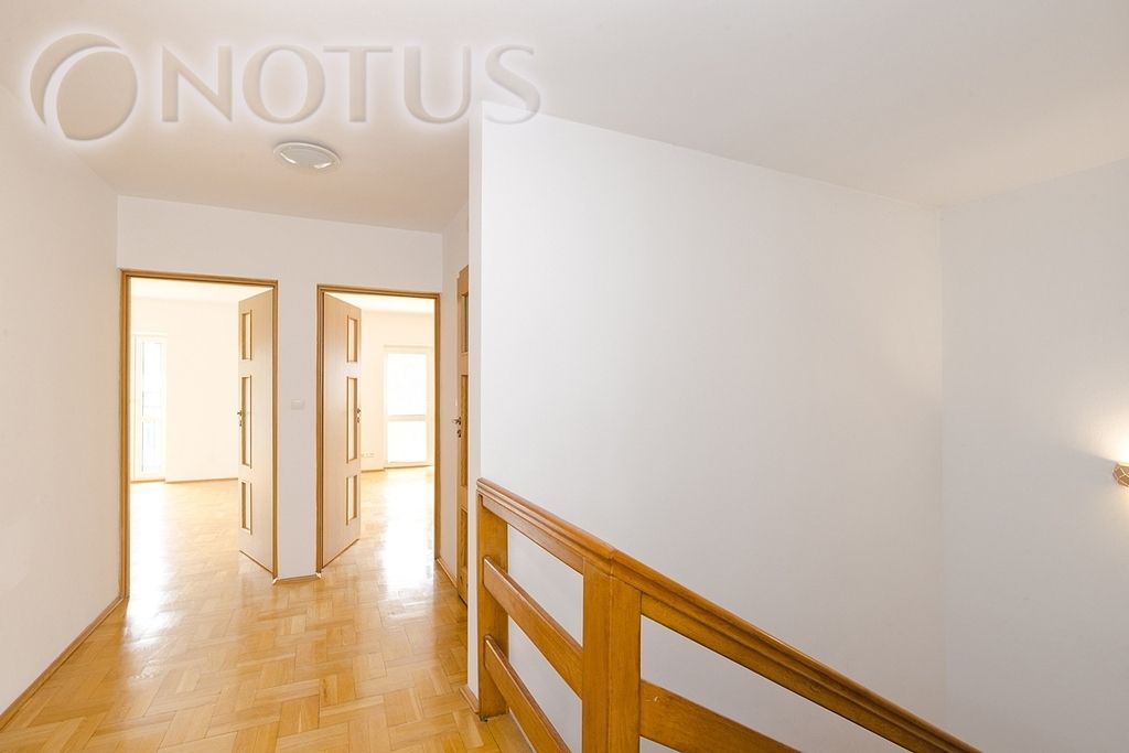 dom wolnostojący, 7 pokoi Warszawa, ul. Husarii. Zdjęcie 15