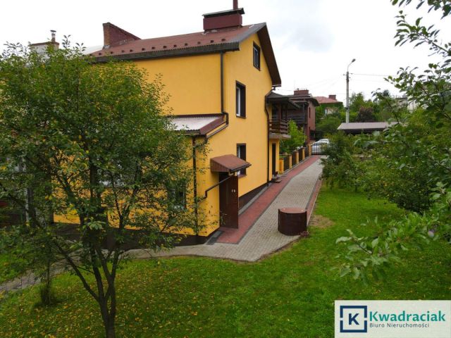 bliźniak, 2 pokoje Sanok, ul. Osiedle. Zdjęcie 2