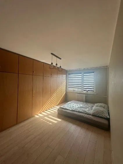 Mieszkanie 4-pokojowe Krzyków. Zdjęcie 2