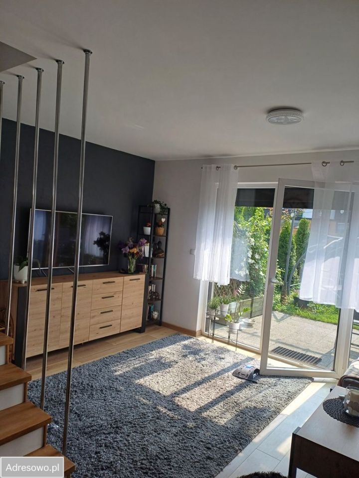 bliźniak, 4 pokoje Reda Betlejem, ul. Azaliowa