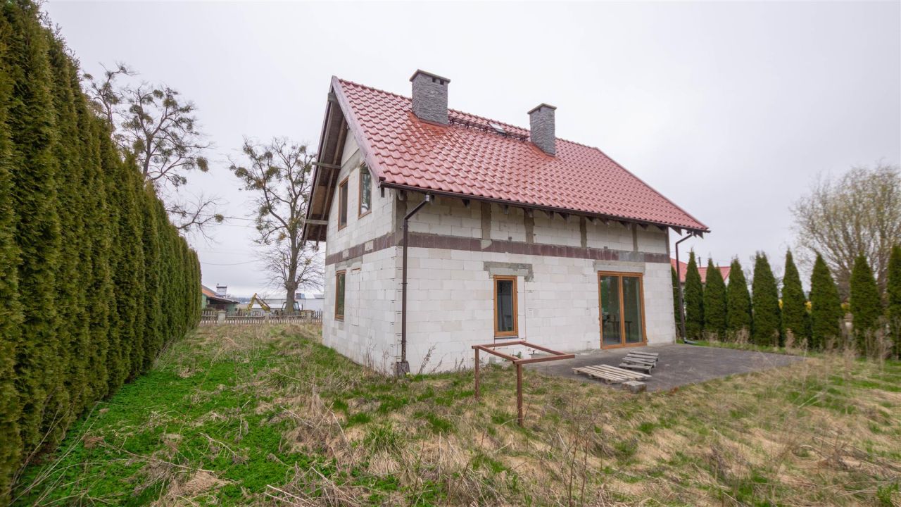 dom wolnostojący, 4 pokoje Brzeziny. Zdjęcie 3