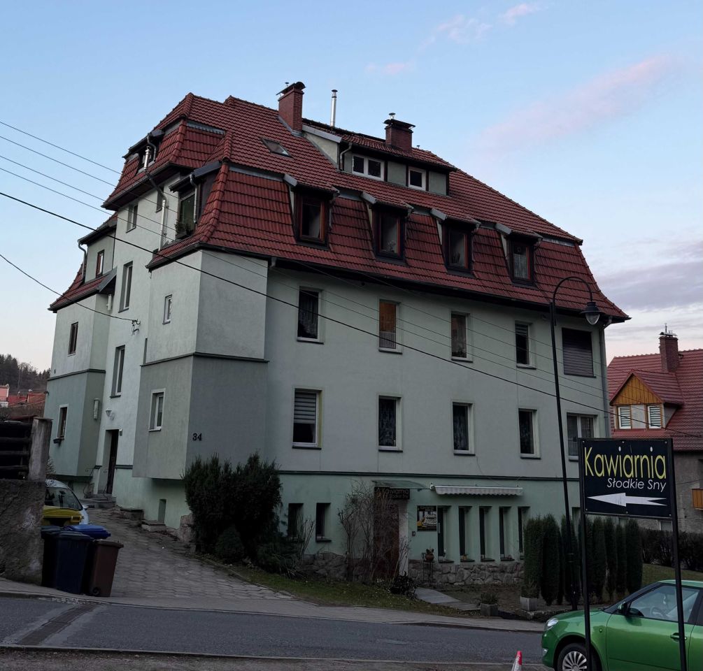 Mieszkanie 4-pokojowe Jedlina-Zdrój. Zdjęcie 1