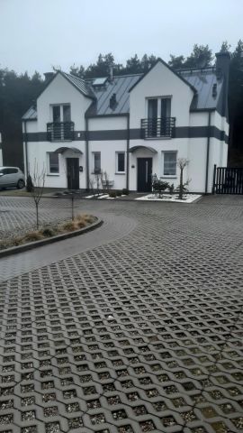 bliźniak, 4 pokoje Gościcino Letni Dwór, ul. Wrzosowa. Zdjęcie 1