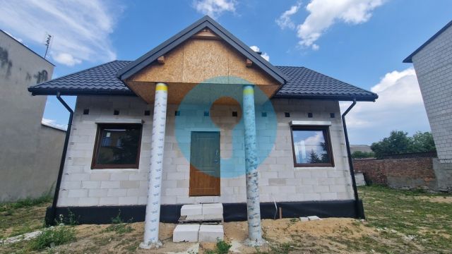 dom wolnostojący, 3 pokoje Skarżysko-Kamienna, ul. Czerwonego Krzyża. Zdjęcie 1
