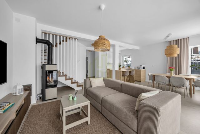 bliźniak, 5 pokoi Józefów. Zdjęcie 3