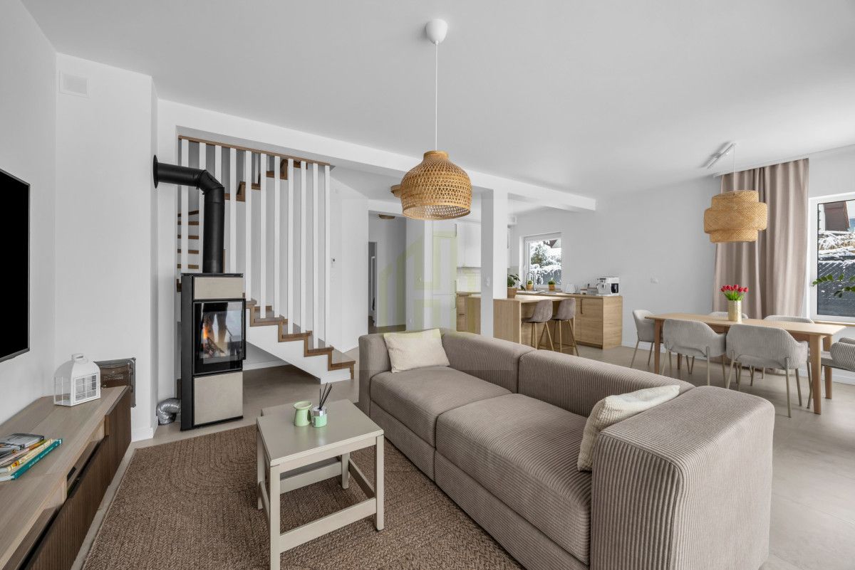 bliźniak, 5 pokoi Józefów. Zdjęcie 3