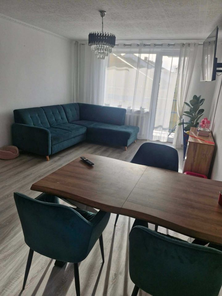 Mieszkanie 4-pokojowe Żuromin, ul. Biskupa L. Wetmańskiego. Zdjęcie 1