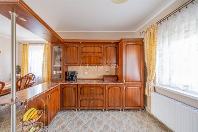 dom wolnostojący, 7 pokoi Brzeg Dolny. Zdjęcie 5