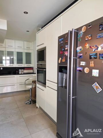 Mieszkanie 3-pokojowe Jelenia Góra Centrum. Zdjęcie 4