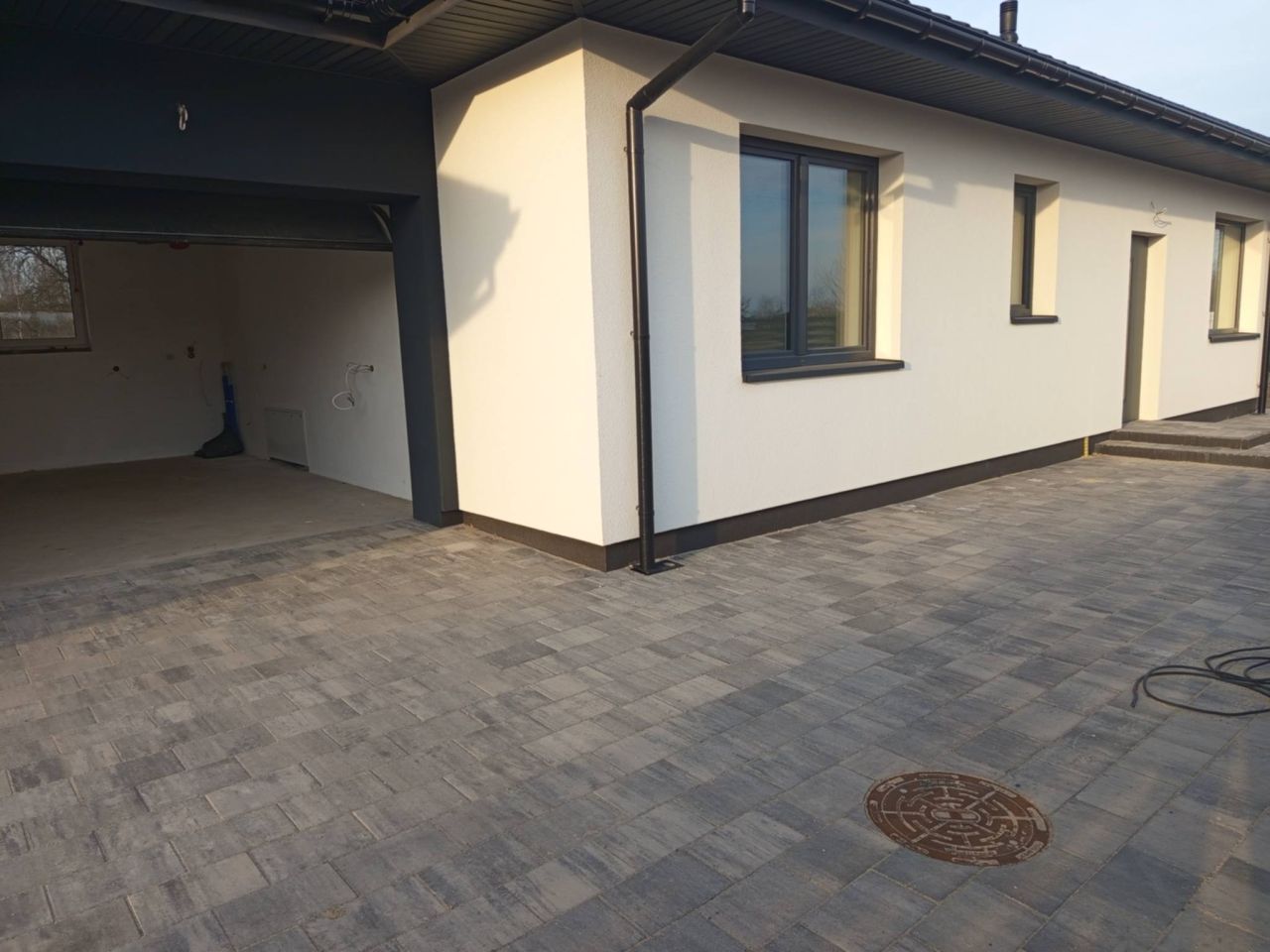 bliźniak, 4 pokoje Budy-Grzybek, ul. Wyczółkowskiego. Zdjęcie 3