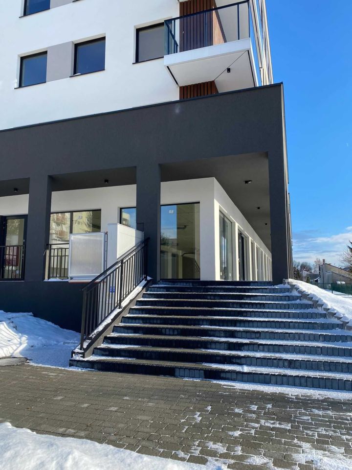 Lokal Busko-Zdrój, ul. Władysława Broniewskiego. Zdjęcie 4