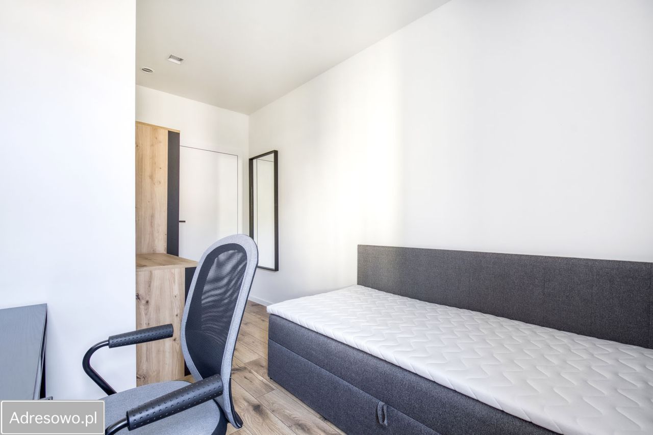 Mieszkanie 4-pokojowe Warszawa Wola, ul. Syreny. Zdjęcie 3