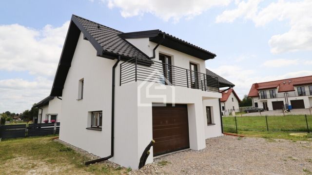 dom wolnostojący, 5 pokoi Dąbrowa. Zdjęcie 1